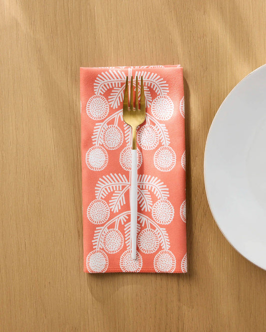 Graphic Daisies Dinner Napkin Set